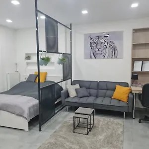  Apartman London